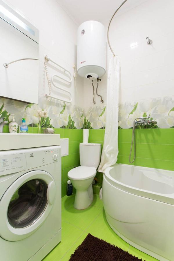 Well Located Studio - Yaroslavska Str. 21 Leilighet Kharkiv Eksteriør bilde