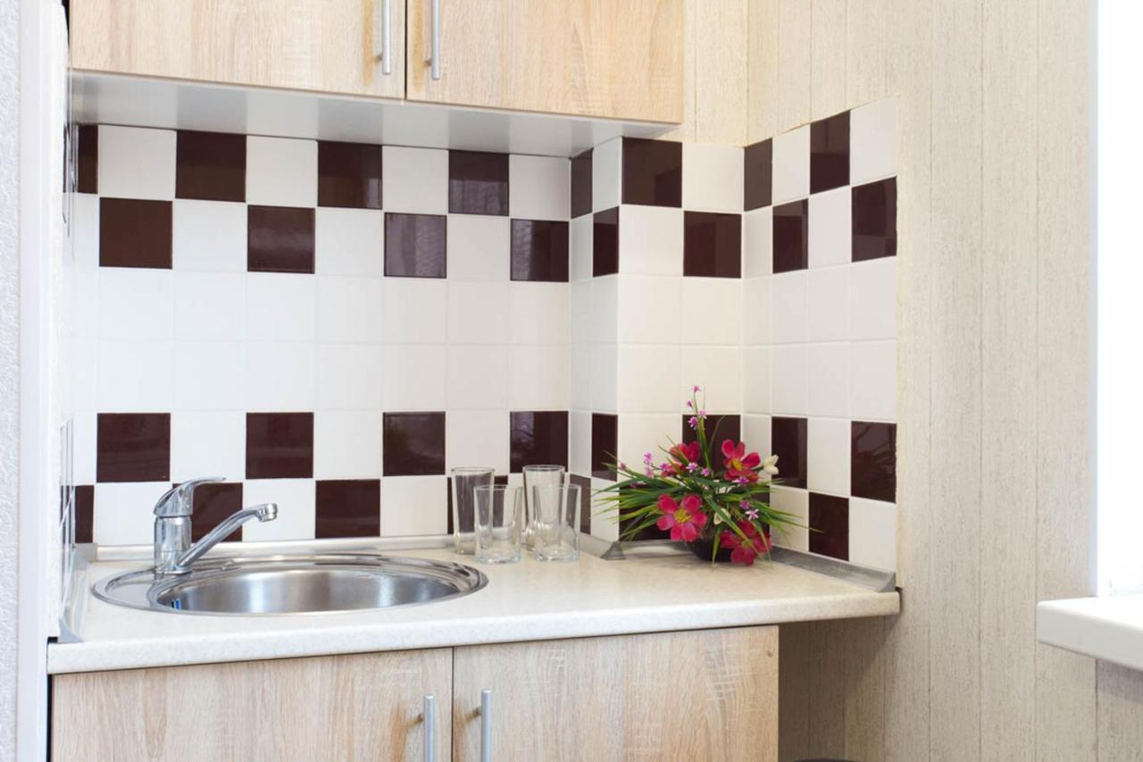 Well Located Studio - Yaroslavska Str. 21 Leilighet Kharkiv Eksteriør bilde
