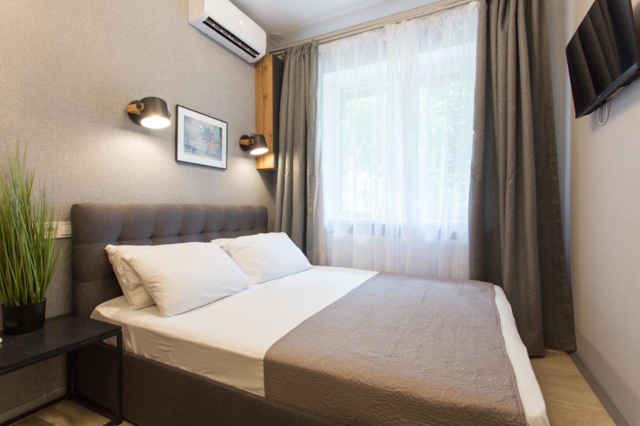 Well Located Studio - Yaroslavska Str. 21 Leilighet Kharkiv Eksteriør bilde