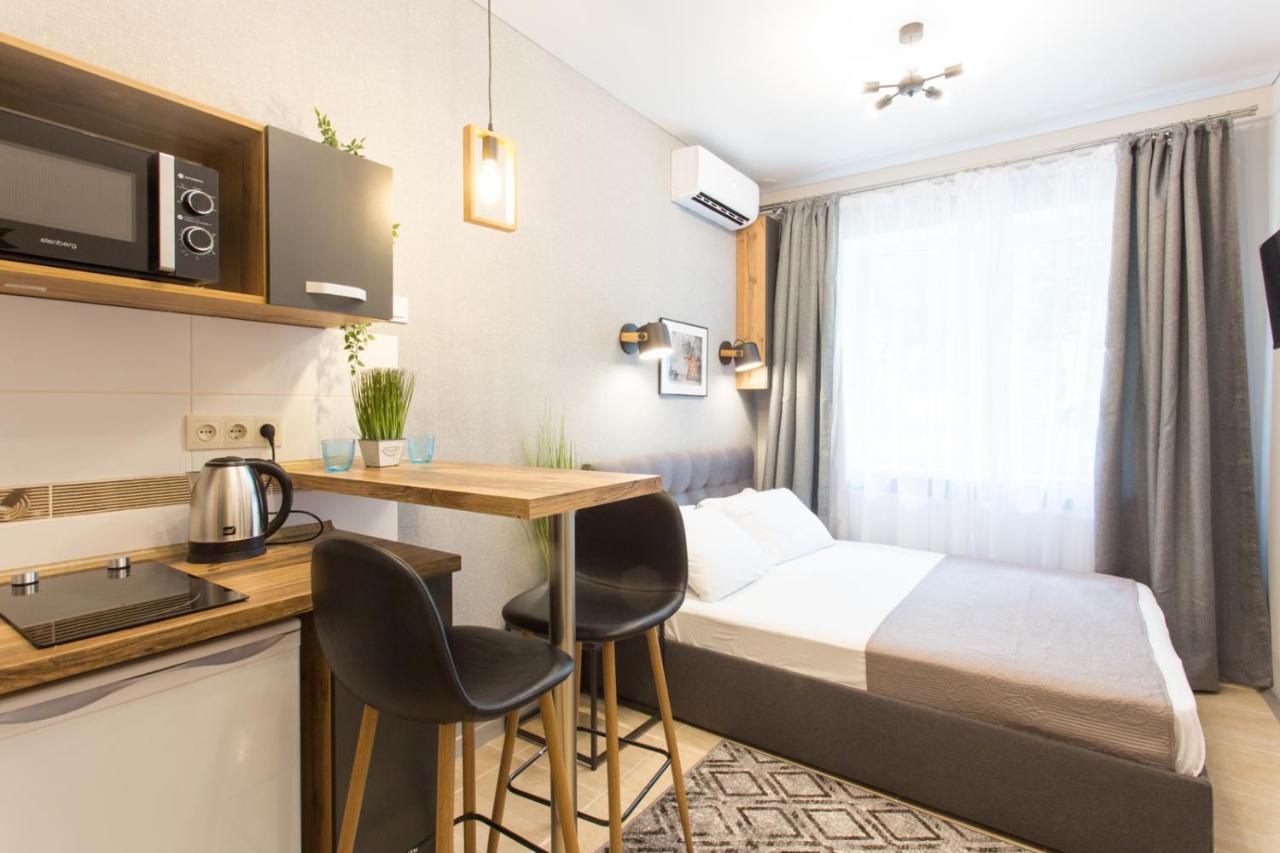 Well Located Studio - Yaroslavska Str. 21 Leilighet Kharkiv Eksteriør bilde