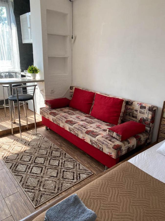 Well Located Studio - Yaroslavska Str. 21 Leilighet Kharkiv Eksteriør bilde