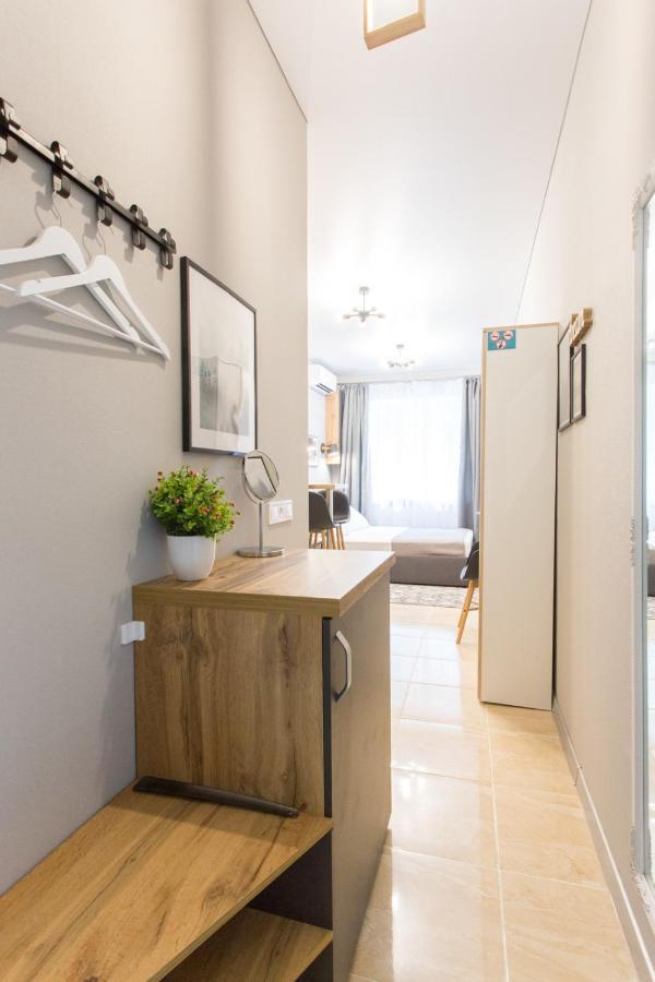 Well Located Studio - Yaroslavska Str. 21 Leilighet Kharkiv Eksteriør bilde