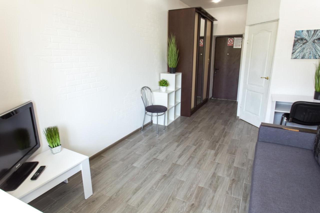 Well Located Studio - Yaroslavska Str. 21 Leilighet Kharkiv Eksteriør bilde