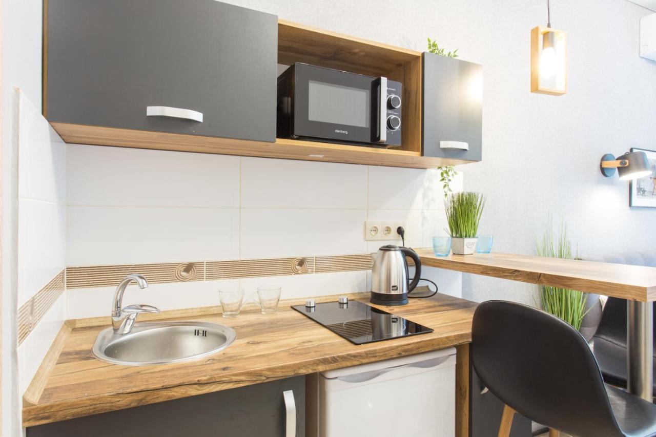 Well Located Studio - Yaroslavska Str. 21 Leilighet Kharkiv Eksteriør bilde